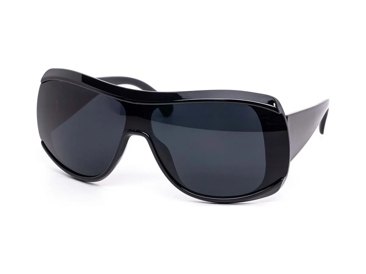 Tempest in Black / Black